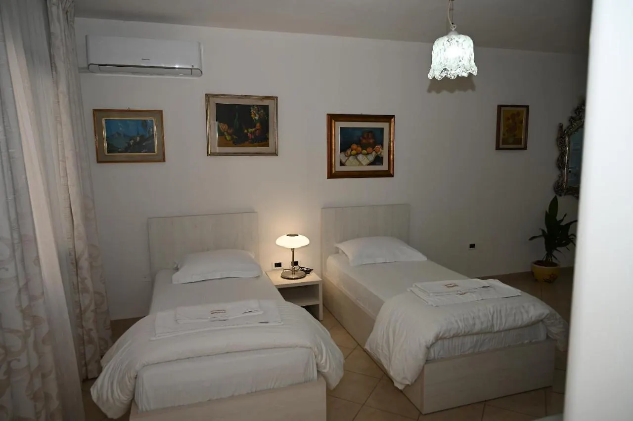Aparthotel Shkodra Durres